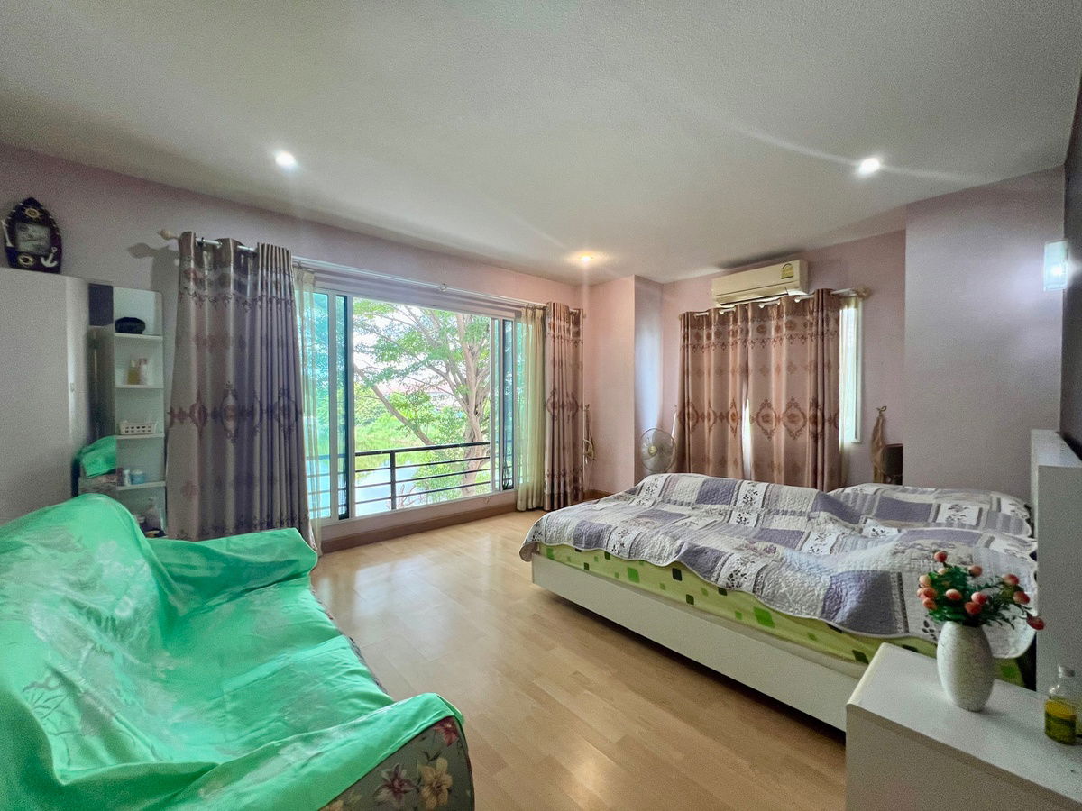 รูป ⭐ ขายด่วน! บ้านเดี่ยว 2 ชั้น Garden Lagoona – บ้านริมน้ำ สไตล์รีสอร์ท บรรยากาศสงบ ร่มรื่น เหมาะกับการพักผ่อนและ Work From Home พื้นที่รอบบ้านเยอะ - รูปที่ 17/29