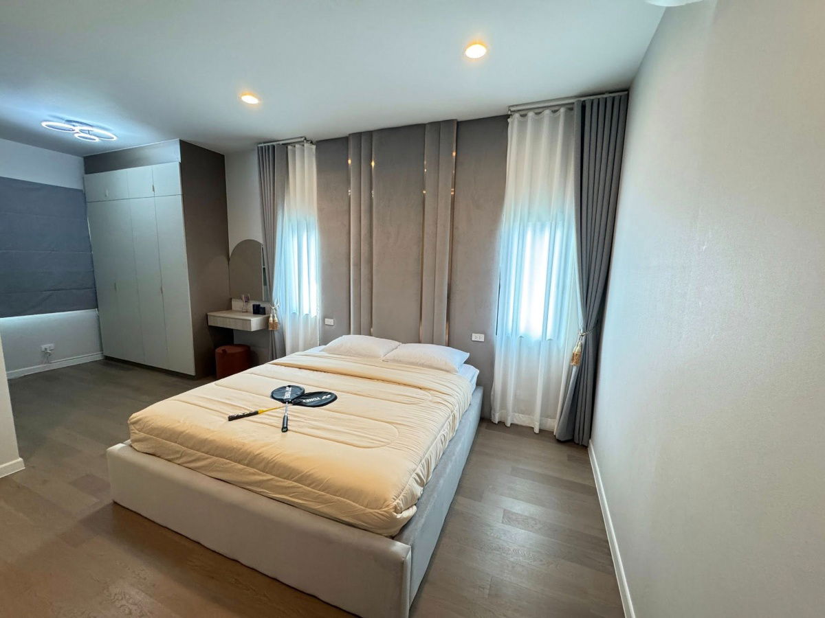 รูป บ้านใหม่หรู วิวติดทะเลสาบ หลังใหญ่สุดในโครงการ หมู่บ้านบุราสิริ ปัญญาอินทรา - รูปที่ 15/24
