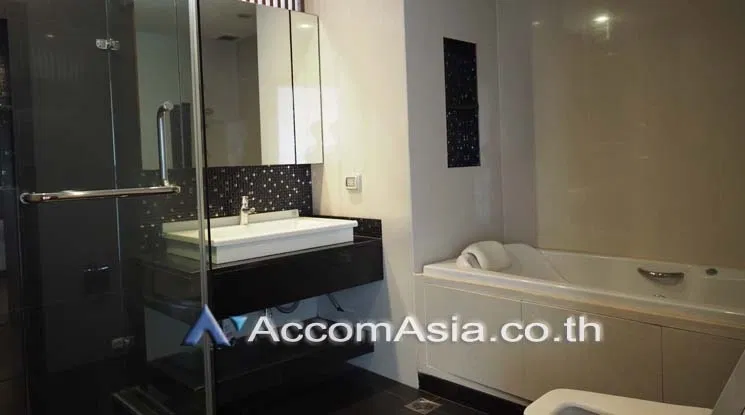 รูป 🔼🔽 AccomA 📩  Modern condominium with great natural light in Sathorn (AA17935) - รูปที่ 10/13