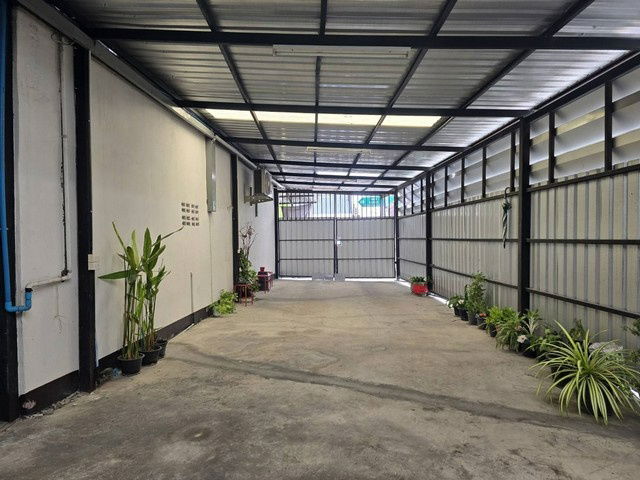 รูป HR2749ให้เช่าโกดังพร้อมออฟฟิศพื้นที่ 490 ตร.ม. เดินทางสะดวกใกล้ MRT ลาดพร้าว 850 เมตร - รูปที่ 3/10