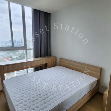 🌆 Condo with city views, beautiful from every angle – Noble Revolve Ratchada 2, near MRT Cultural Center 🌟