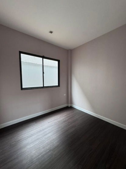 picture P0217 For Sale Bangkok Boulevard Ramkhamhaeng - Wongwaen - 7/17