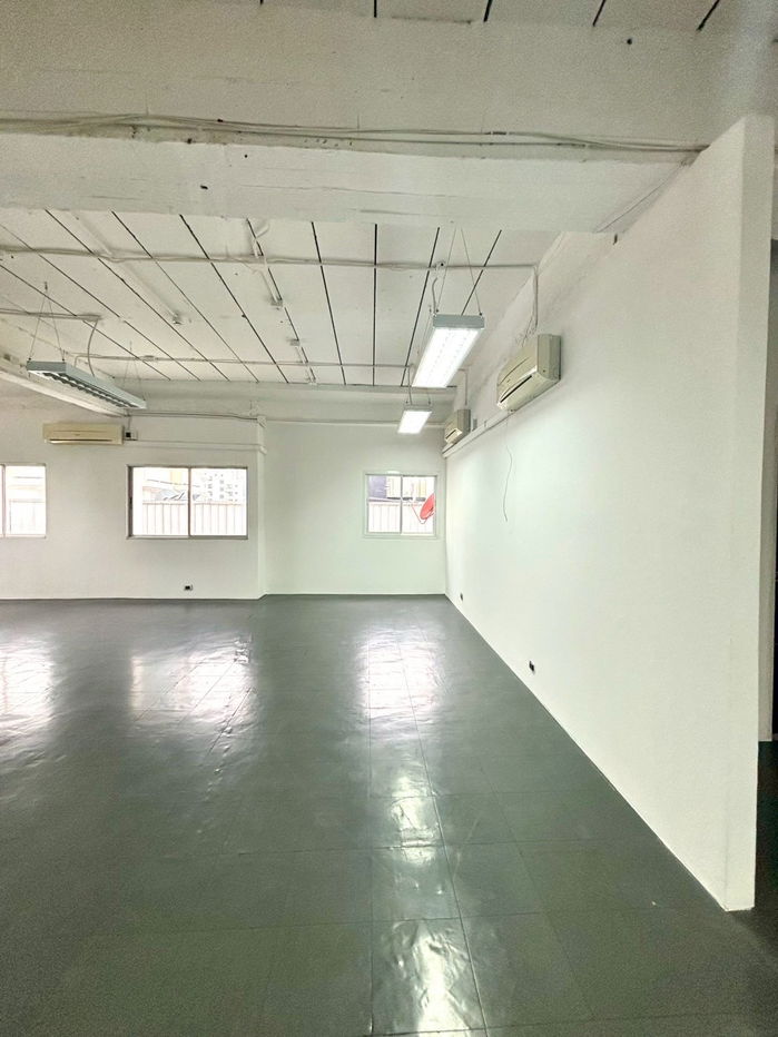 picture Office for rent (Thonglor) approximately 700 meters from BTS Thonglor Station. - 7/16