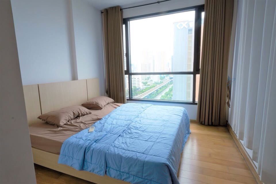 picture 🟪🟦🟩🟨🟧 For rent, Fuse Sathorn-Taksin 📍BTS Wongwian Yai 🛎️🛎️ | 𝗟𝗶𝗻𝗲@: @𝗮𝘀𝘀𝗲𝘁𝘀𝗽𝗿𝗼 - 8/11