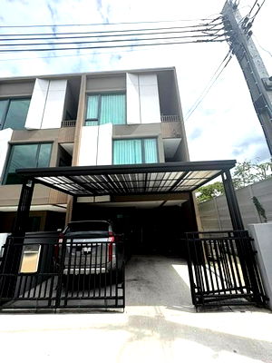 เช่าทาวน์โฮม กรุงเทพมหานคร : HR2789ให้เช่าทาวน์โฮม 3 ชั้น หลังมุม โครงการบ้านกลางเมือง พหลโยธิน-วิภาวดี ใกล้BTS แยกคปอ.