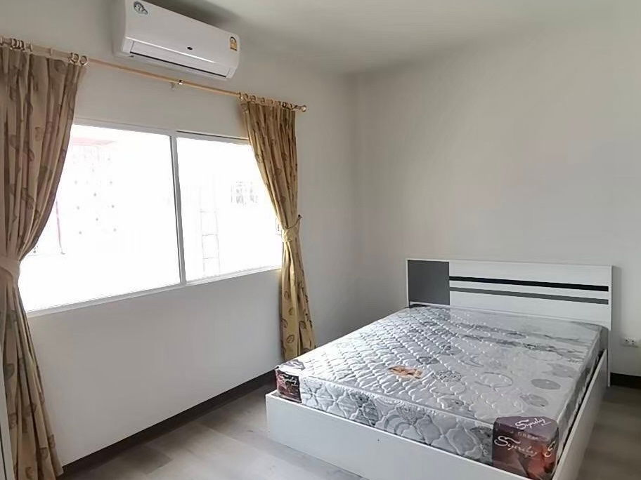 picture 🏡 For Rent: 3-Storey Townhome at Krissana Private City  ✨ Fully Furnished | Spacious Living | Prime Location - 19/30