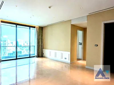 Condos for rent Pathum Wan : 🔼🔽 AccomA 📩 Newly renovated 3 BR Condominium @Sindhorn Residence (AA41685)