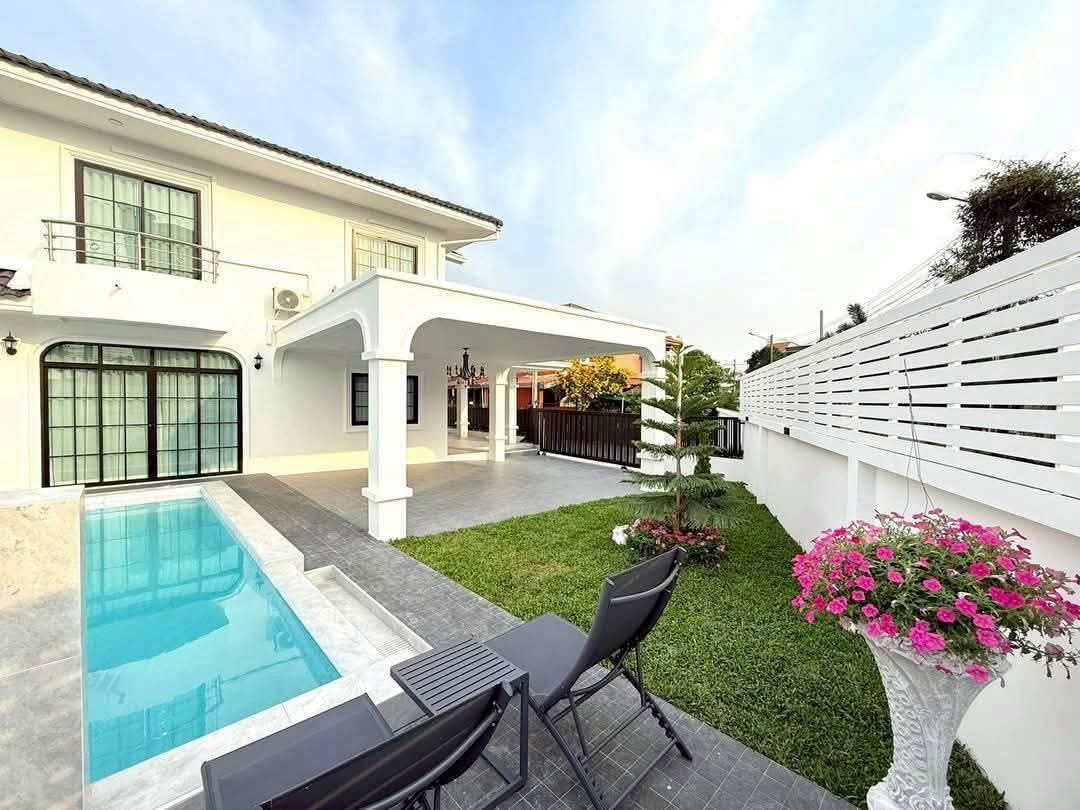รูป ขายบ้านพูลวิลล่า 2 ชั้น พิกัดเขาตาโล พัทยา - รูปที่ 1/18
