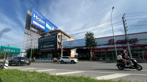 🎊 For Rent: 3-Unit Commercial Building on Chiang Mai – Lampang Super Highway