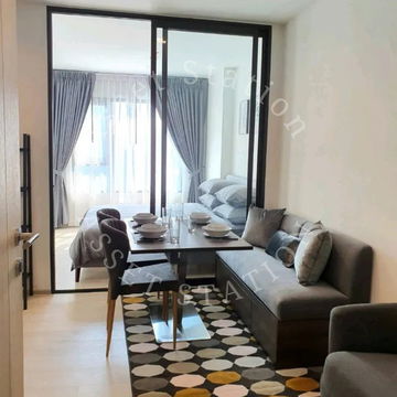 Life One Wireless ✨ Luxury condo in the heart of Witthayu - just a few steps from BTS Ploenchit.