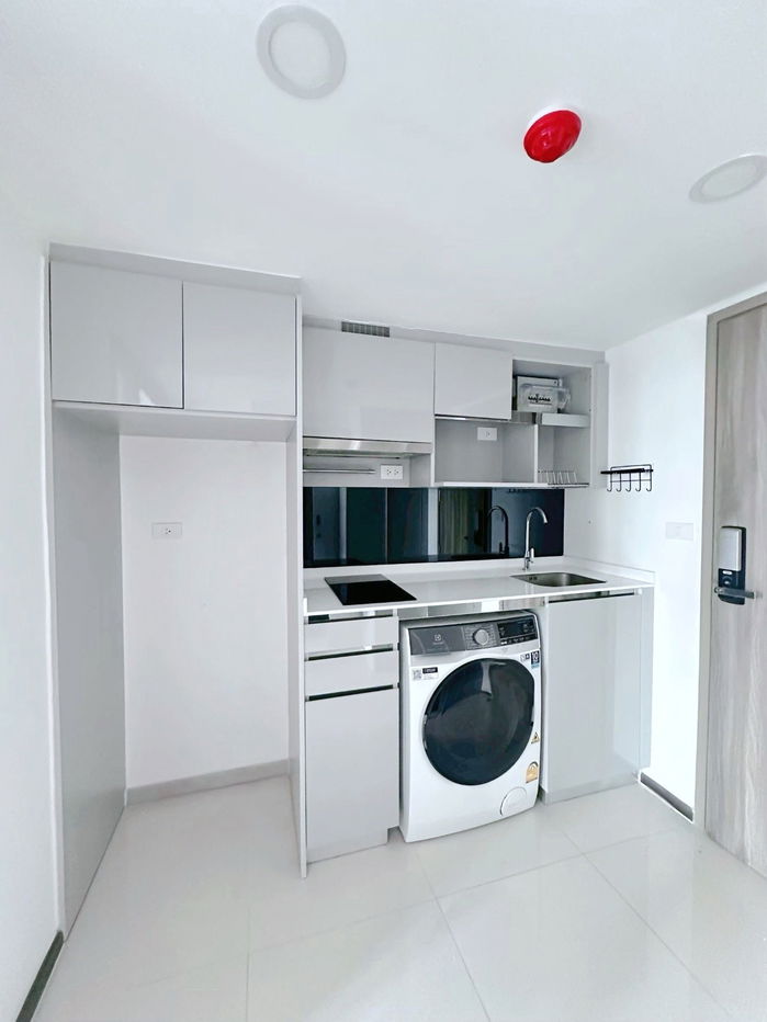 picture Sale 1BR Duplex, high floor, Knightsbridge Space Ratchayothin, Just 1 mins to BTS Phaholyothin 24 Station - 1/5