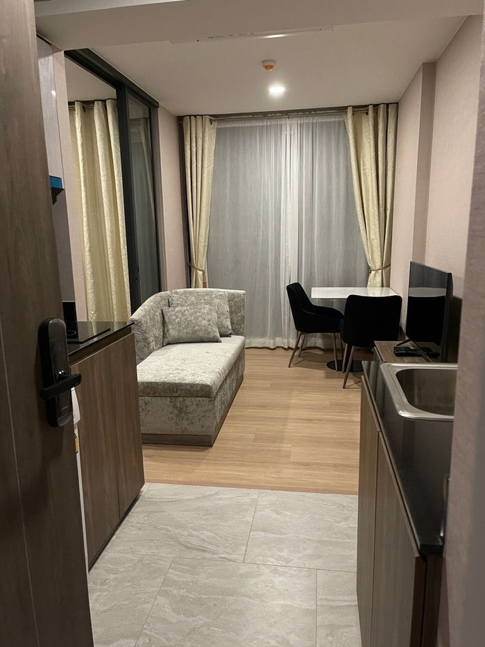 picture EC92242 –For rent: Fully furnished, 1-bedroom, low-rise condo at LLOYD Soonvijai-Thonglor near Bangkok Hospital.   - 6/10