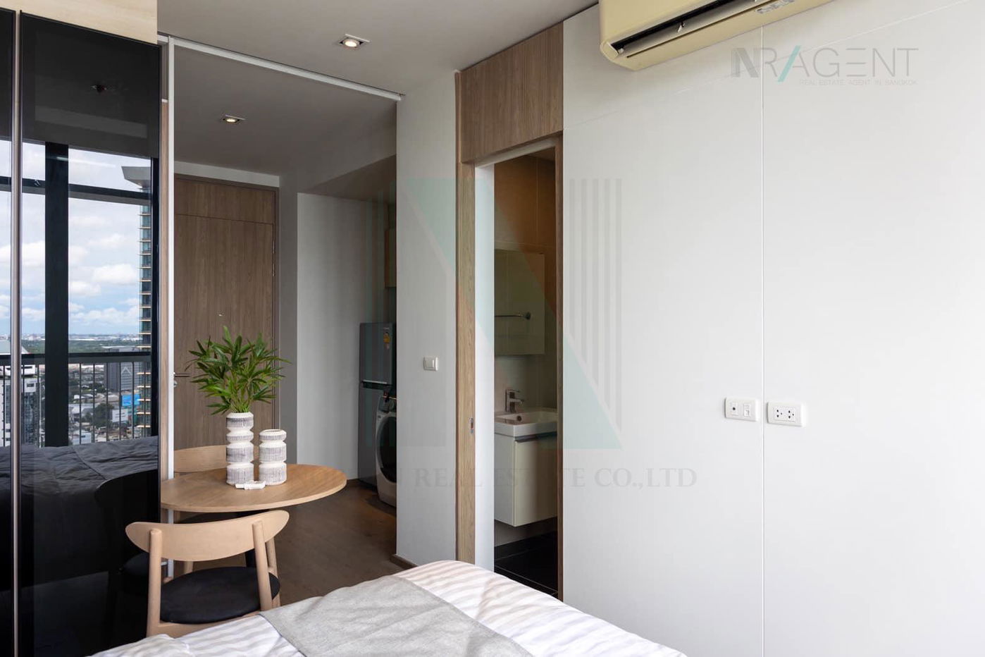 picture 🎉 For Rent Condo PARK 24 PHASE 2 Building 6, Floor 32,Studio, Room size 28 sqm - 6/8