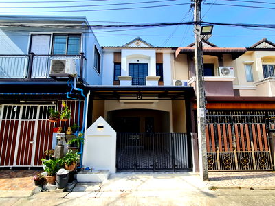ทาวน์โฮม เทสโก้โลตัส ลำลูกกา คลอง 6 : 🏡 S460 [ขาย] ทาวน์เฮาส์ 2 ชั้น หมู่บ้านเคซี รามอินทรา 7  📍 MRT สถานีเศรษฐบุตรบำเพ็ญ / มีนบุรี  💰 ราคาเพียง 1,850,000 บาท