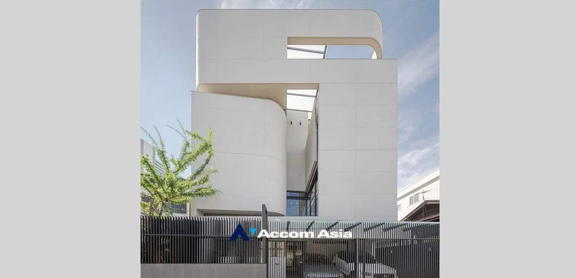 picture 🔼🔽 AccomA 📩  3 BR House in Thung Maha Mek (AA31946) - 1/20