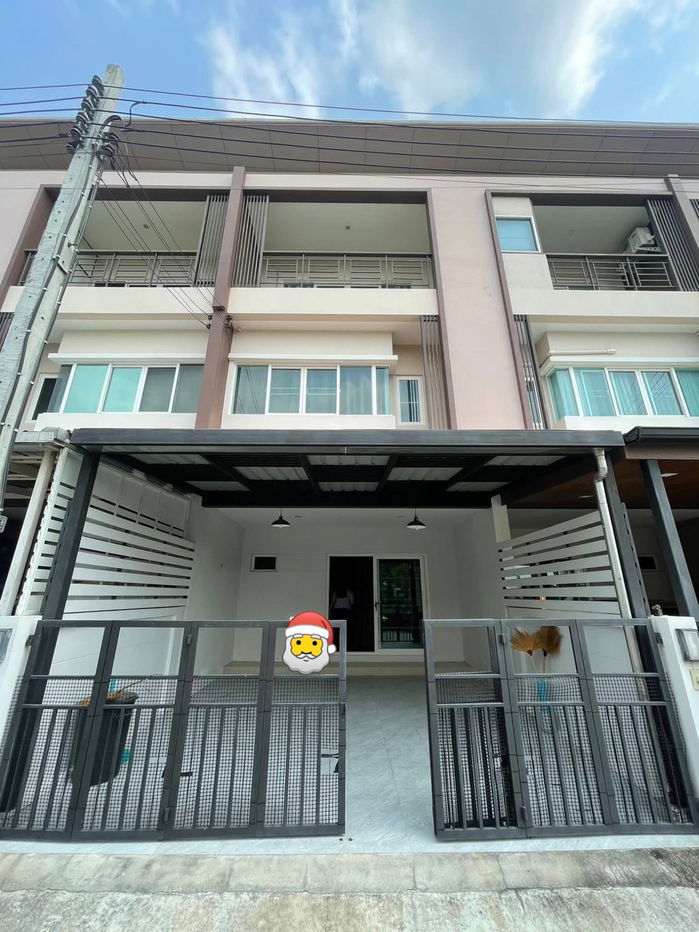 รูป 🌳✨ บ้านให้เช่า 3 ชั้น หน้าสวน ไม่ชนใคร @ The Ricco วัชรพล ✨🌳 - รูปที่ 1/11