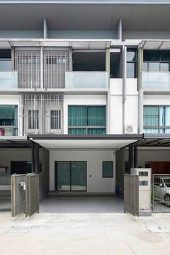 #st20052 ให้เช่า   The Landmark เอกมัย-รามอินทรา   Townhome 3 ชั้น (3 ห้องนอน 4 ห้องน้ำ) 