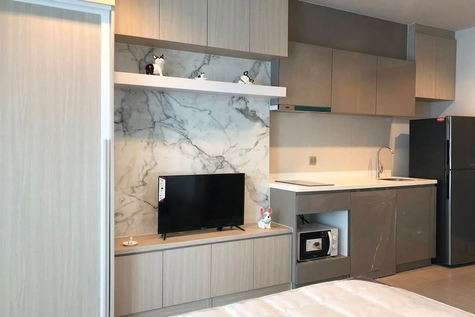 picture PFD-05536 Condo for Rent: Life Asoke-Rama 9 Schedule a viewing ■ Line: @propertyfinder	 - 4/10