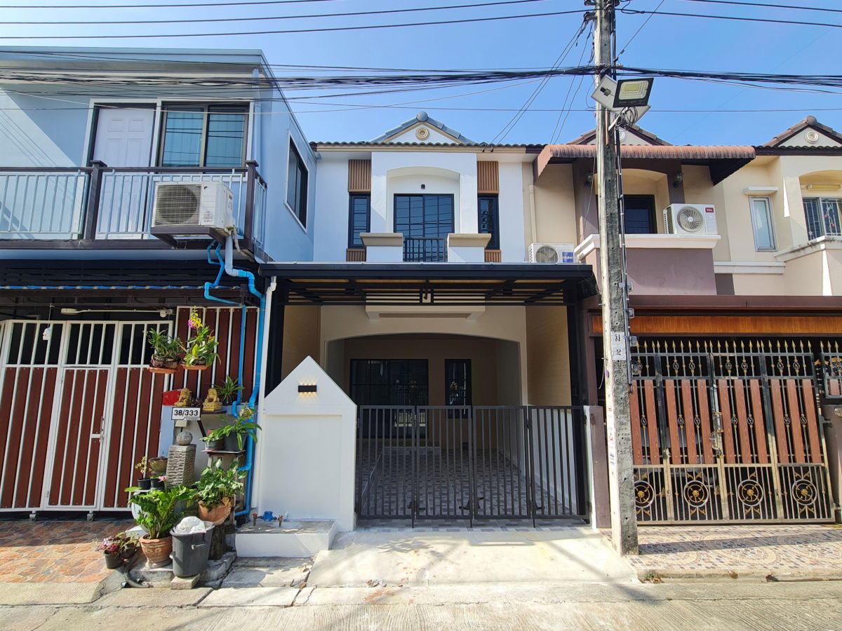 รูป 🏡 S460 [ขาย] ทาวน์เฮาส์ 2 ชั้น หมู่บ้านเคซี รามอินทรา 7 📍 MRT สถานีเศรษฐบุตรบำเพ็ญ / มีนบุรี) 💰 เพียง 1,850,000 บาท (รวมโอน) - รูปที่ 1/18