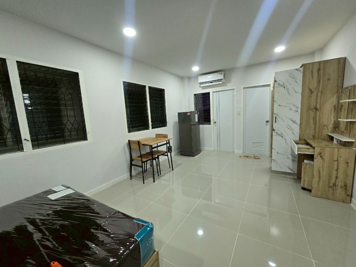 picture For Rent 101 Mansion New renovate fully furnished - 2/9