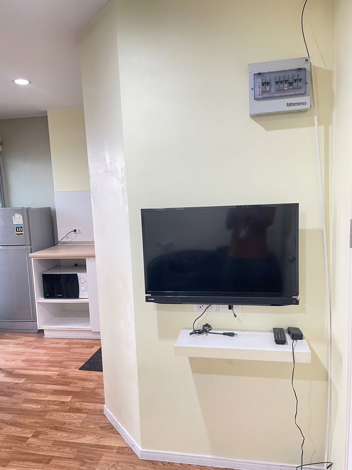 รูป ลุมพินี พาร์ค นวมินทร์-ศรีบูรพา  ขนาด 22.5 ตร.ม. ตึก C1 ชั้น 6 ค่าเช่า 6,800 มีเครื่องซักผ้า - รูปที่ 2/9