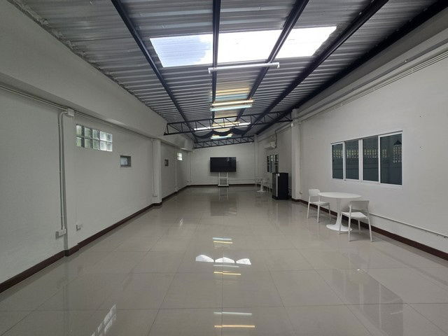 รูป HR2749ให้เช่าโกดังพร้อมออฟฟิศพื้นที่ 490 ตร.ม. เดินทางสะดวกใกล้ MRT ลาดพร้าว 850 เมตร - รูปที่ 6/10