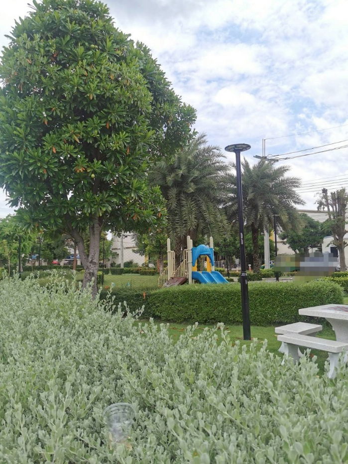 รูป ขายทาวน์โฮม​ ม.โกลเด้นทาวน์1อ่อนนุช-ลาดกระบังเนื้อที่16.7ตร.วา3นอน2น้ำหลังมุมราคา2.49ลบ. - รูปที่ 2/19