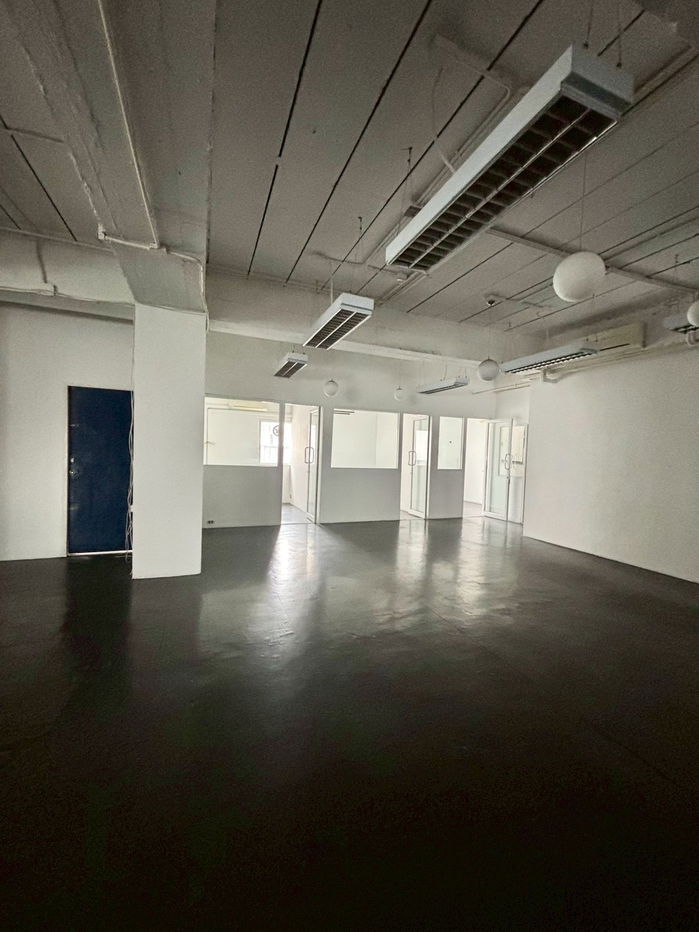 picture Office for rent (Thonglor) approximately 700 meters from BTS Thonglor Station. - 11/16