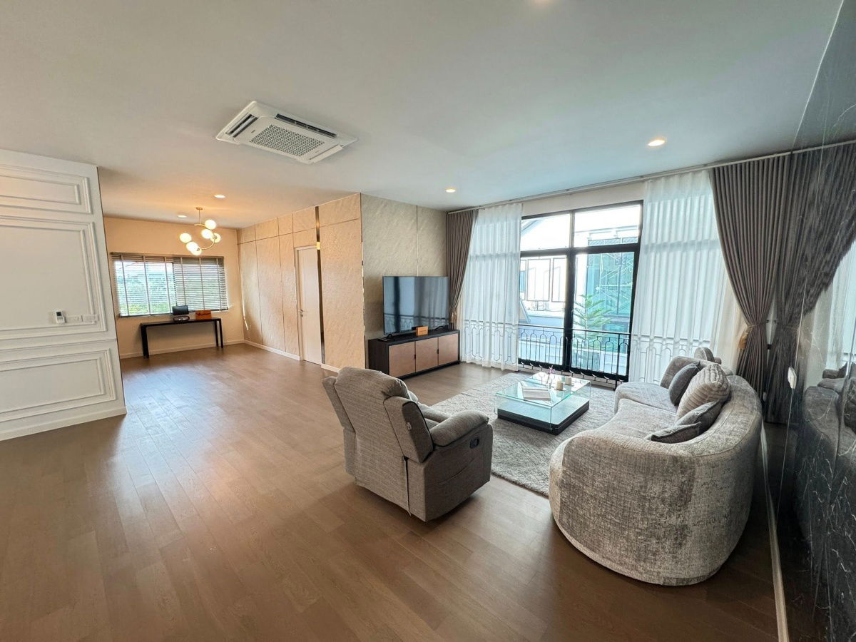 รูป บ้านใหม่หรู วิวติดทะเลสาบ หลังใหญ่สุดในโครงการ หมู่บ้านบุราสิริ ปัญญาอินทรา - รูปที่ 8/24