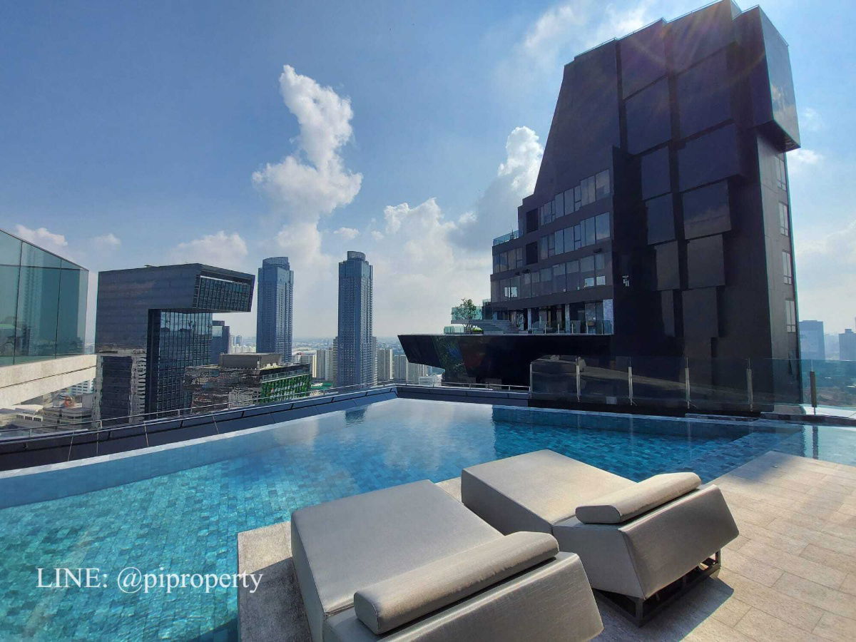 picture ​Experience an elevated lifestyle in this stunning corner unit at Ashton Asoke Rama 9.  - 26/37