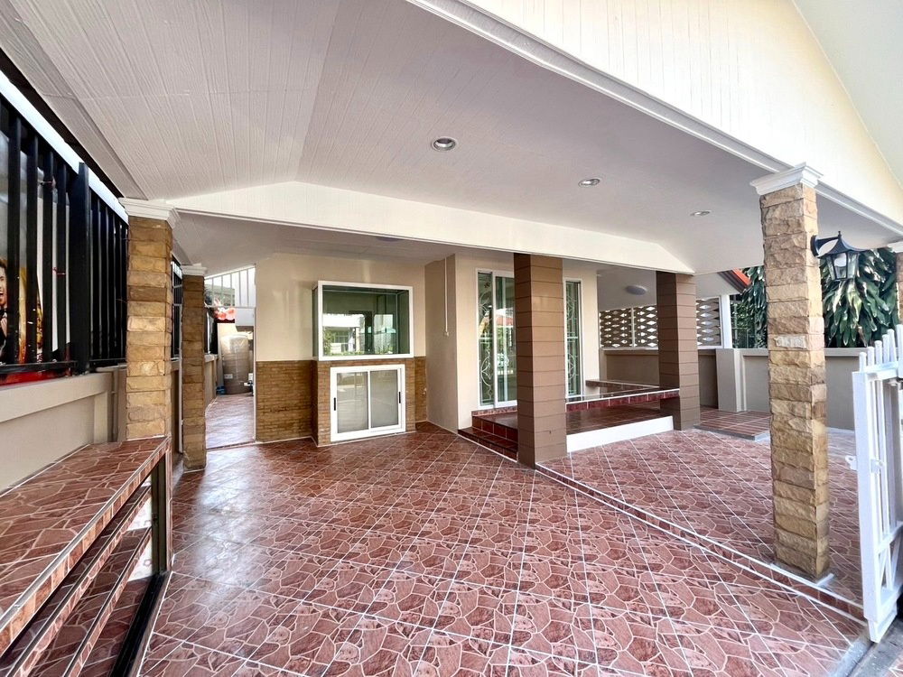 รูป ขายบ้านแฝด บ้านร่มไม้ บางใหญ่ ตกแต่งใหม่ พร้อมเข้าอยู่ ใกล้เซ็นทรัลเวสต์เกต รถไฟฟ้า และทางด่วน เข้า-ออกเมืองสะดวก - รูปที่ 3/23