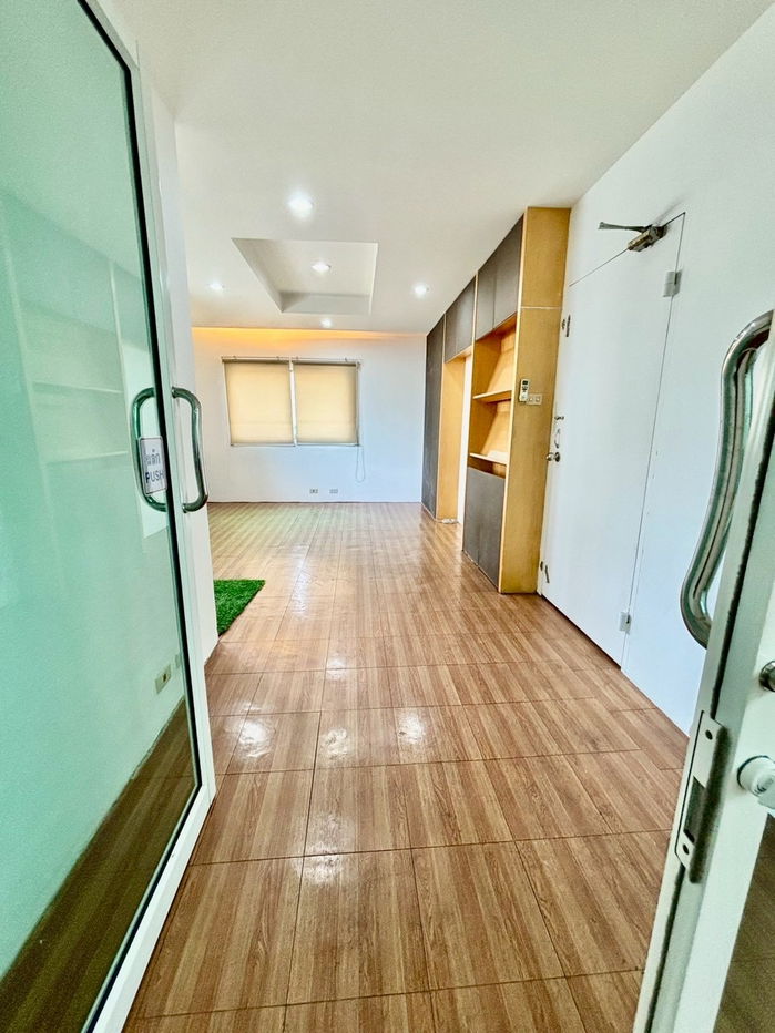 picture Office for rent (Thonglor) approximately 700 meters from BTS Thonglor Station. - 3/4