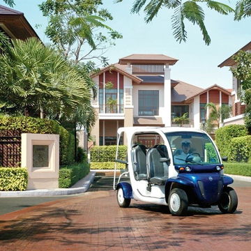 Sukhumvit Hospital 400m. Thonglor Ekkamai BTS Phra Khanong. 500 m. 4BED Luxurious 3-story house