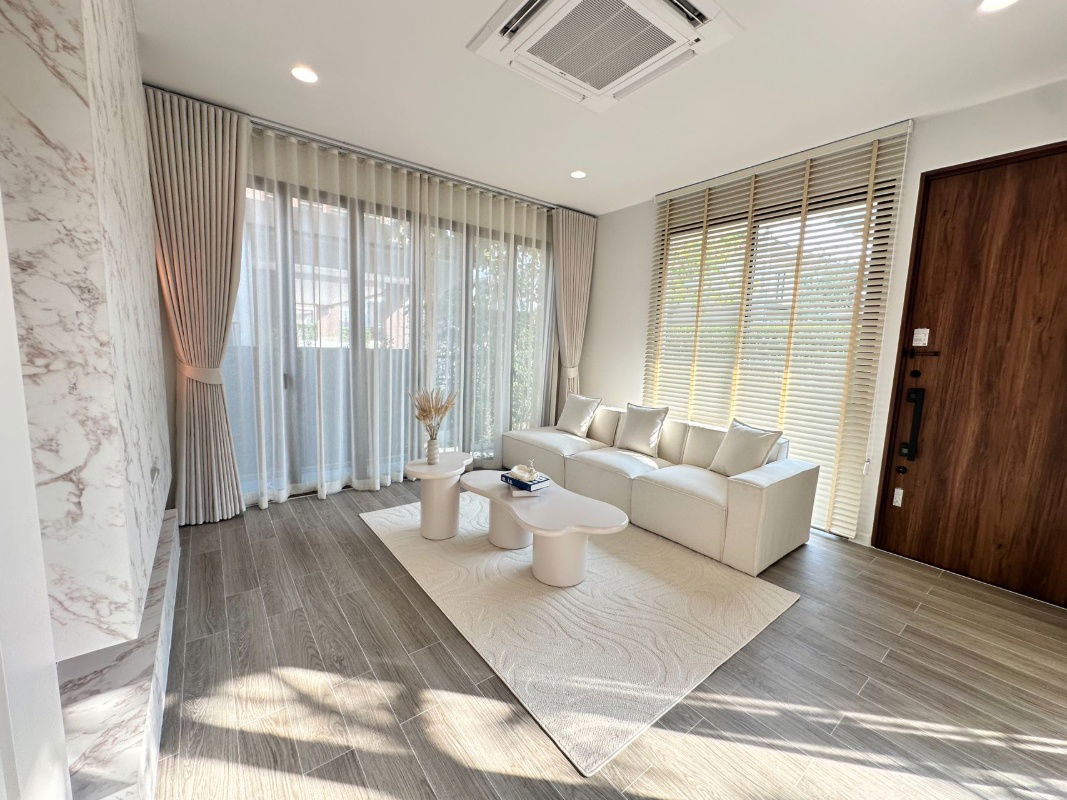 picture Burasiri Krungthep Kreetha - 🏡 Rent | Ready to Move In Luxury House with 4 Bedrooms  5 Bathrooms,📞 096-2493698 - 3/20