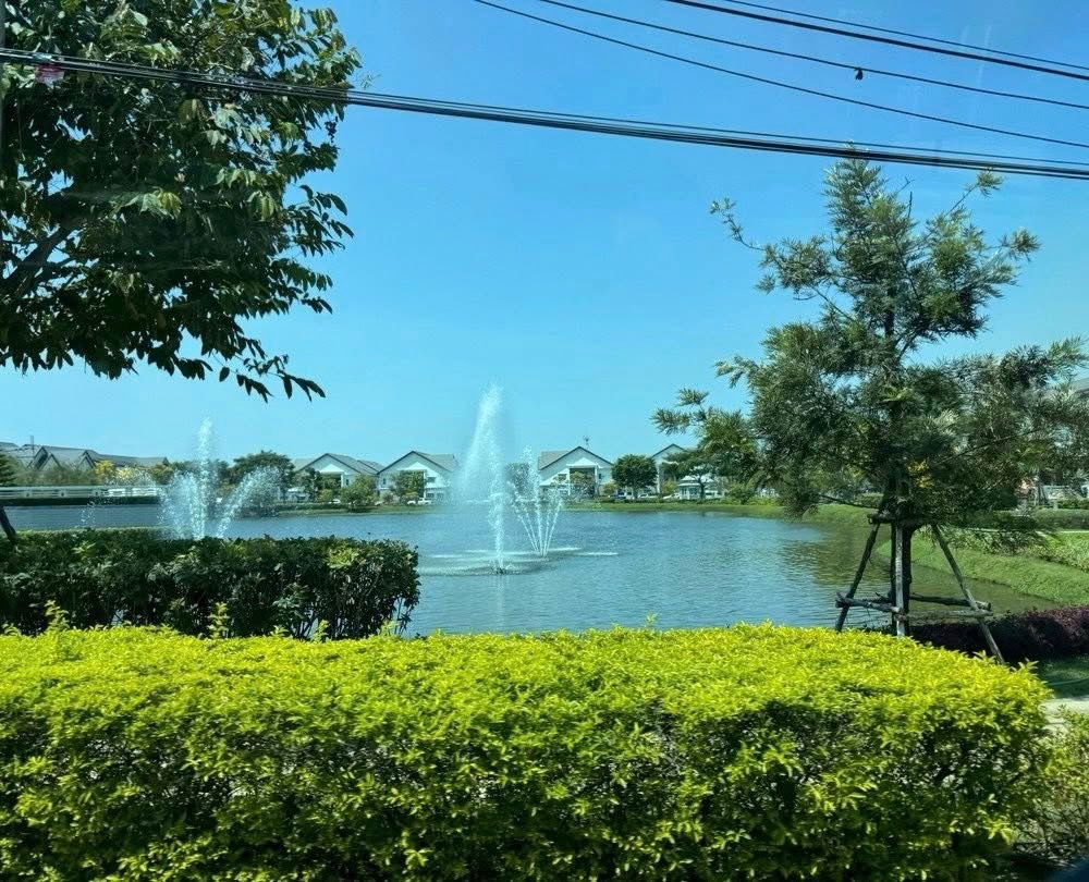 รูป บ้านใหม่หรู วิวติดทะเลสาบ หลังใหญ่สุดในโครงการ หมู่บ้านบุราสิริ ปัญญาอินทรา - รูปที่ 4/24