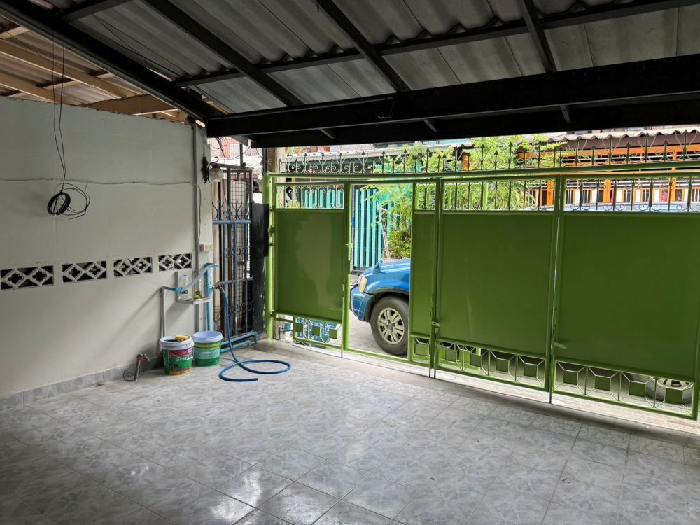 รูป ขายทาวน์เฮาส์ 2 ชั้น ราคาถูก เพชรเกษม 54 แยก 4 ขนาด 17 ตร.ว. ใกล้MRT ภาษีเจริญ ซีคอน บางแค - รูปที่ 2/9