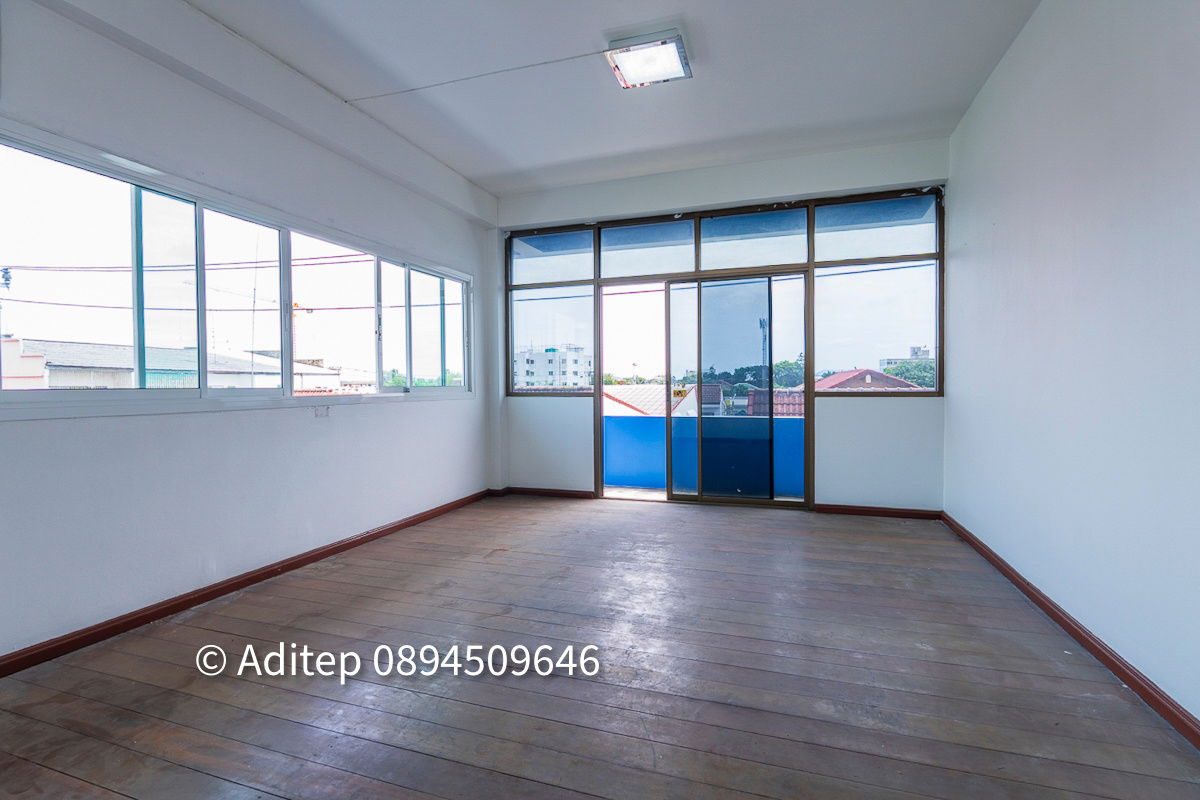 รูป ขายด่วน! ตึก 3 ชั้น 40 ตรว. แปลงหัวมุม ซ.วัดกู้ ปากเกร็ด ทำเลทอง เหมาะทำหอพัก ใกล้รถไฟฟ้าสายสีชมพู! ท่าน้ำปากเกร็ด - รูปที่ 29/33