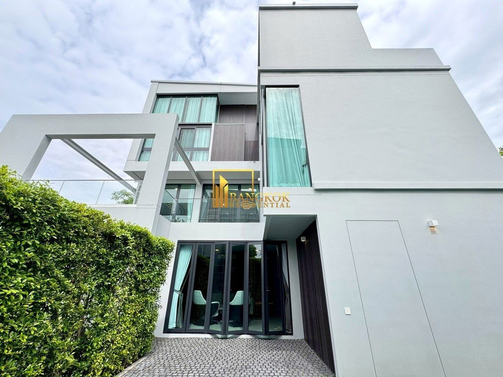 picture VIVE Krungthep Kreetha | Luxurious 4 Bedroom House For Rent - BR28266SH - 1/79