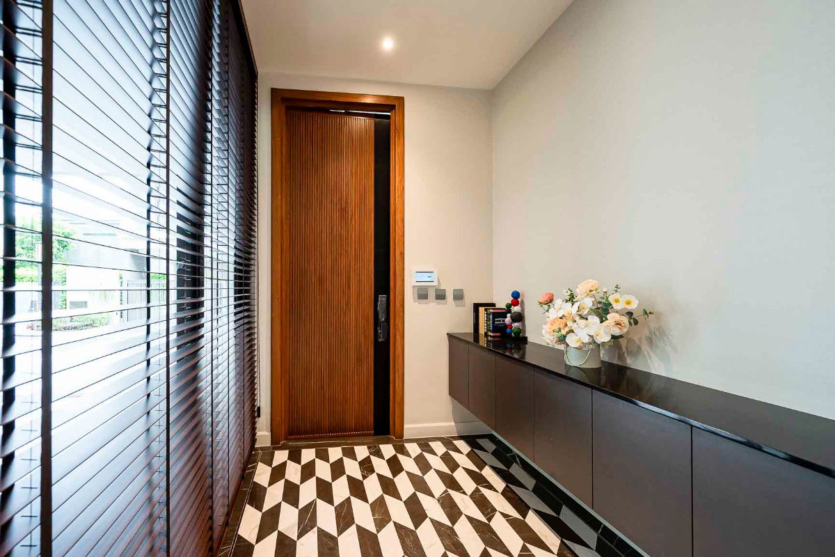 รูป Luxury House Bugaan Pattanakarn 32 - รูปที่ 6/20