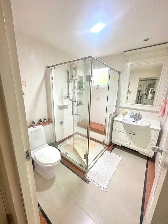 picture #S4458 For Rent Nantawan Suanluang Rama 9 - 9/18
