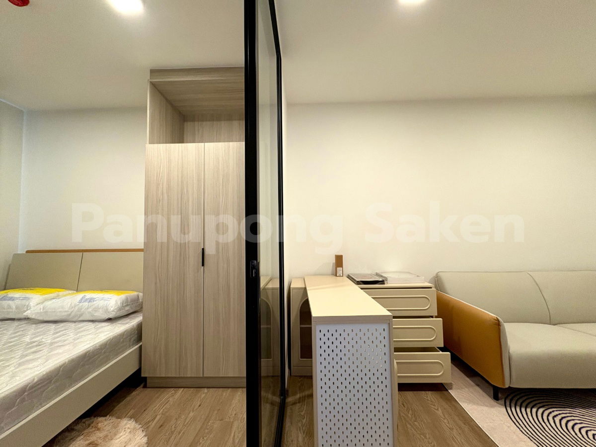 รูป ห้องใหม่พร้อมเข้าอยู่ ห้องขนาดใหญ่เพียง 10,000 บาท ต่อเดือน โครงการ Chapter One All Ramintra - รูปที่ 4/28