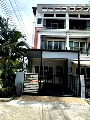 เช่าทาวน์โฮม กรุงเทพมหานคร : HR2809ให้เช่าทาวน์เฮ้าส์ 3 ชั้น บ้านกลางเมือง เออร์บาเนี่ยน พระราม 9-ลาดพร้าว ซอยลาดพร้าว 84 ใกล้ MRTลาดพร้าว