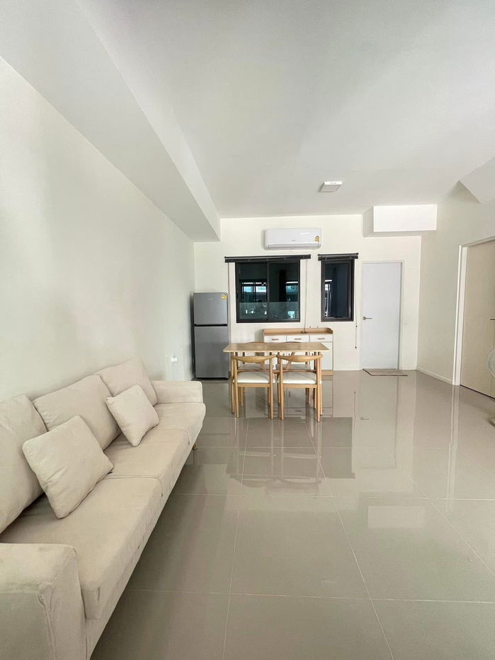 รูป 🏡 ทาวน์โฮมให้เช่า พลีโน่ พหลโยธิน 54/1  ✨ บ้านสวย ฟังก์ชันครบ พร้อมอยู่ ทำเลดี ใกล้ทางด่วน ใกล้ BTS - รูปที่ 2/10