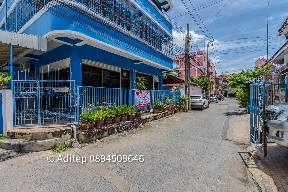 รูป ขายด่วน! ตึก 3 ชั้น 40 ตรว. แปลงหัวมุม ซ.วัดกู้ ปากเกร็ด ทำเลทอง เหมาะทำหอพัก ใกล้รถไฟฟ้าสายสีชมพู! ท่าน้ำปากเกร็ด - รูปที่ 6/33