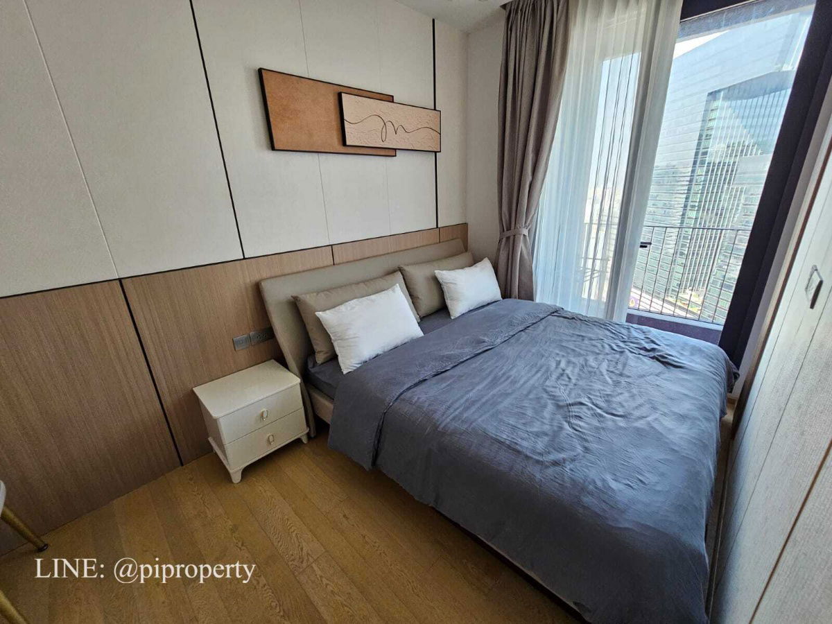 picture ​Experience an elevated lifestyle in this stunning corner unit at Ashton Asoke Rama 9.  - 11/37