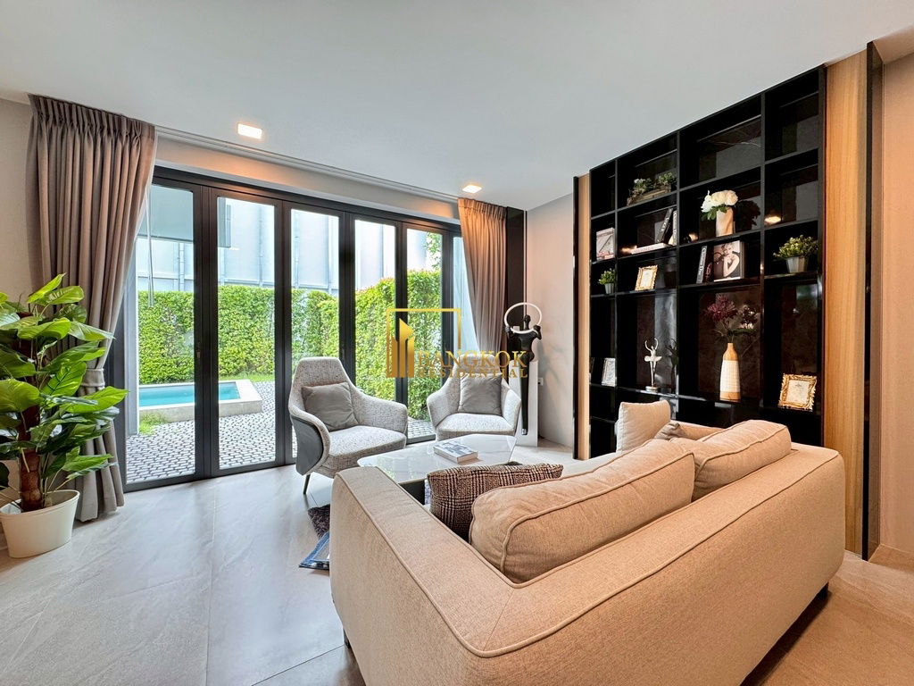 picture VIVE Krungthep Kreetha | Luxurious 4 Bedroom House For Rent - BR28266SH - 14/79