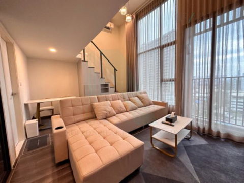 For rent, Knightsbridge Space Rama 9 DUPLEX, 9th floor, near MRT Rama 9.