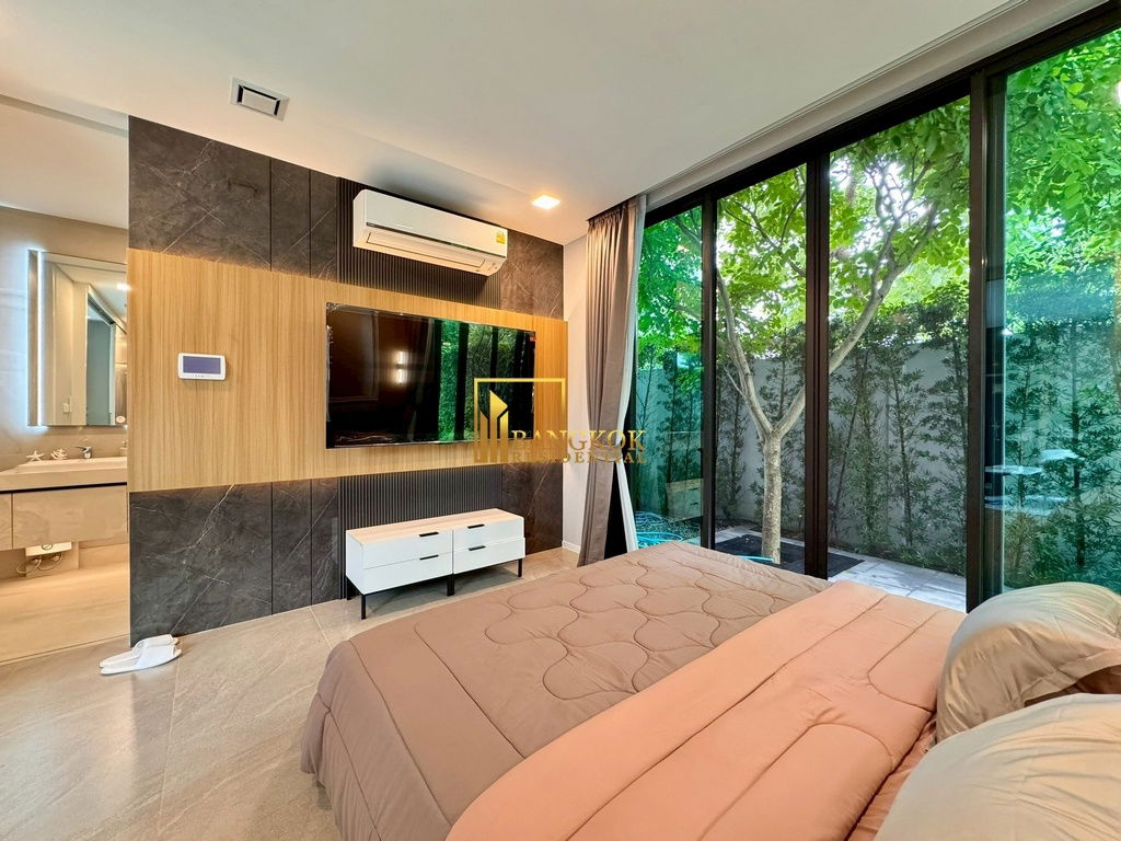picture VIVE Krungthep Kreetha | Luxurious 4 Bedroom House For Rent - BR28266SH - 19/79