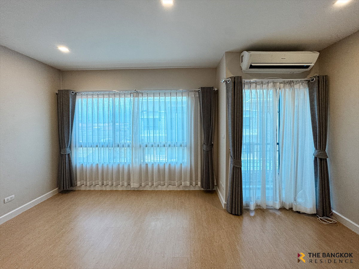 picture 🏡 3 Storey Townhome,Patio Watcharapol-Ramintra Near MRT Watcharapol  - 8/25