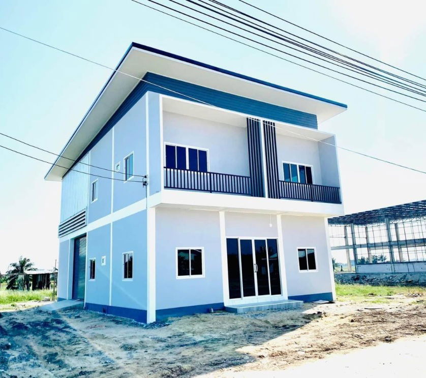 picture Land + buildings for sale (warehouse, factory, storage) - 2/9